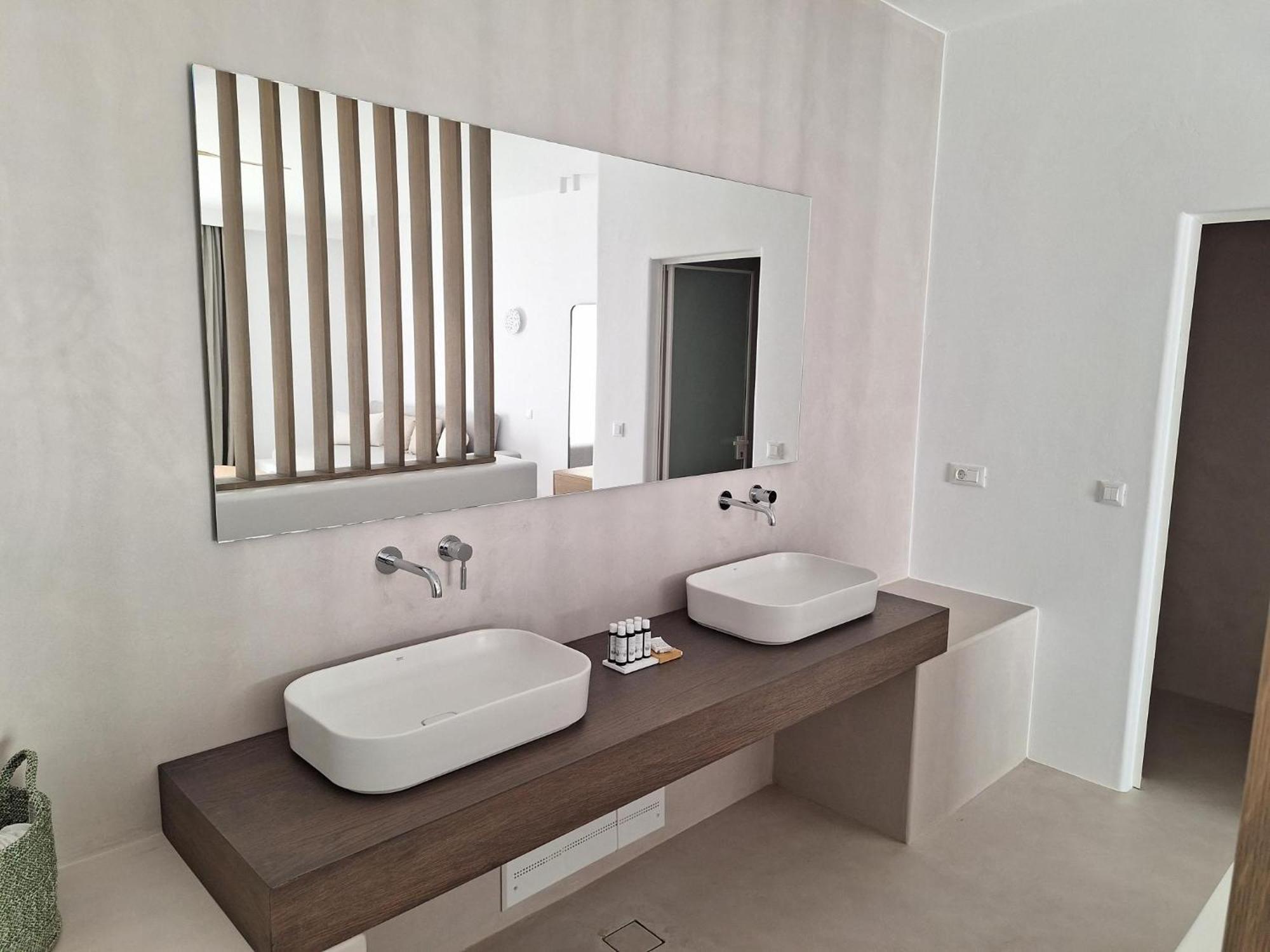 Muro Suites Орнос Екстериор снимка